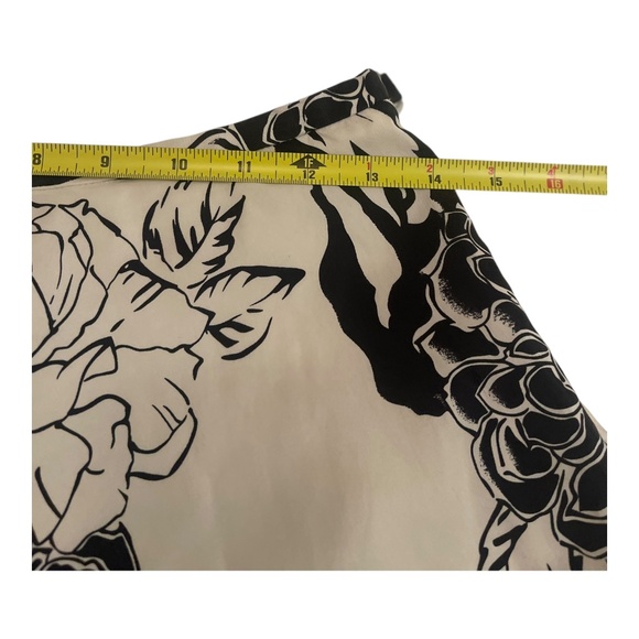 Madison Studio Skirt Womens Size 6 Black & White Floral 100% Silk - Picture 13 of 13